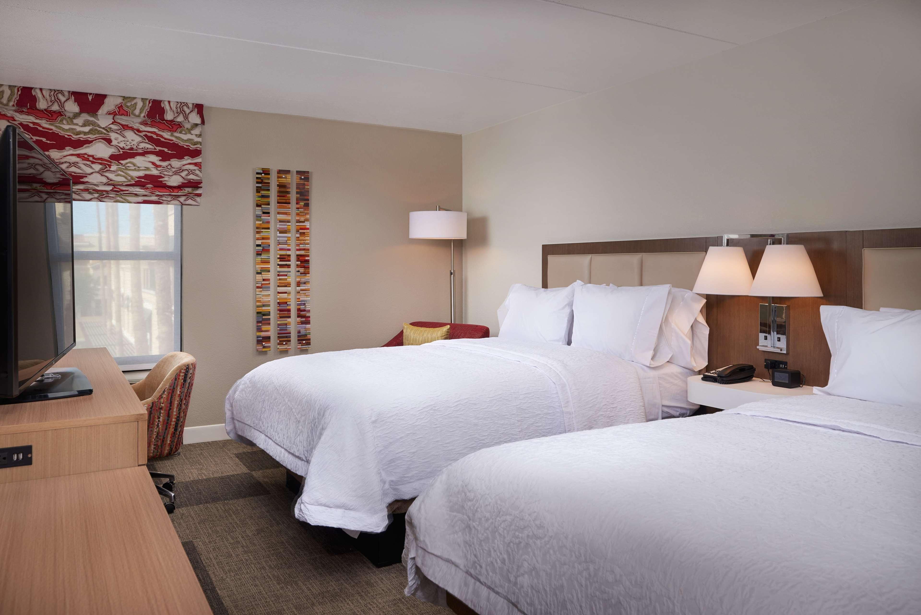 Hampton Inn & Suites Scottsdale On Shea Blvd Экстерьер фото