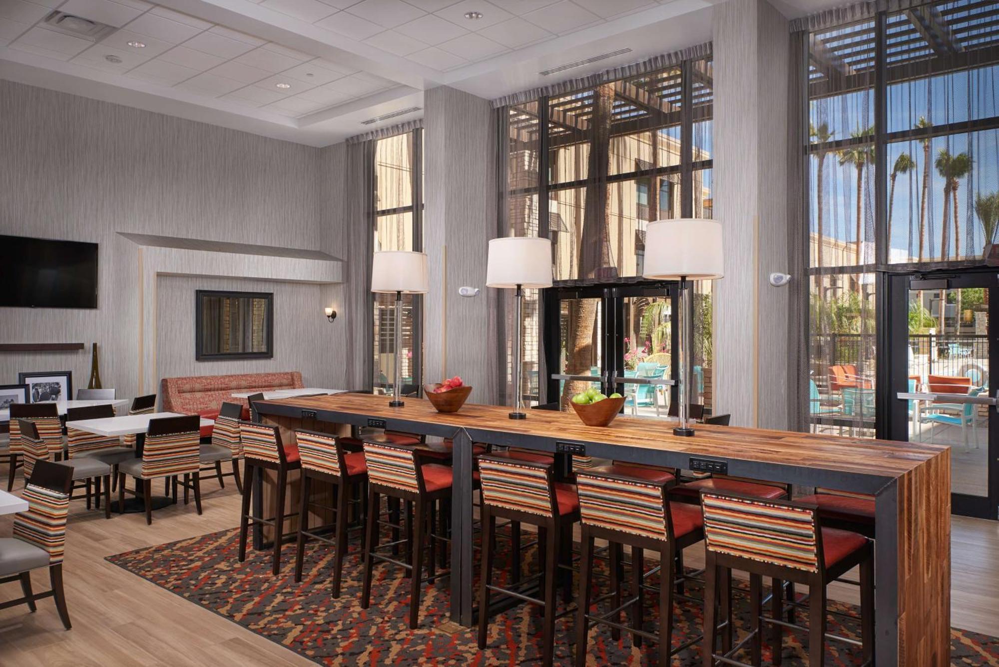Hampton Inn & Suites Scottsdale On Shea Blvd Экстерьер фото